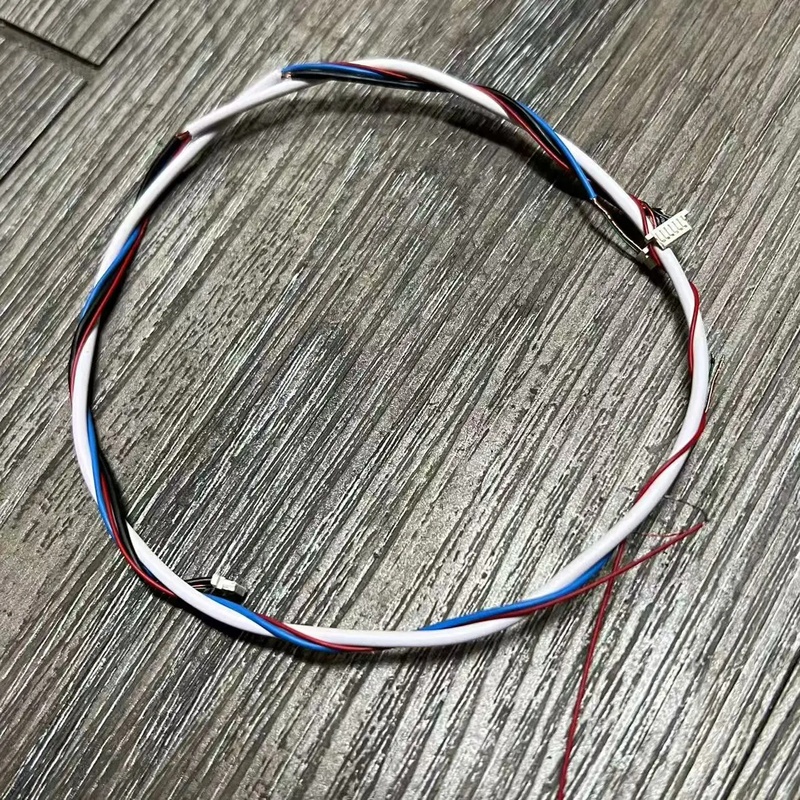 مناسب لسماعات الرأس اللاسلكية  - مراجعة Beats Headphone Solo 4 وسعره